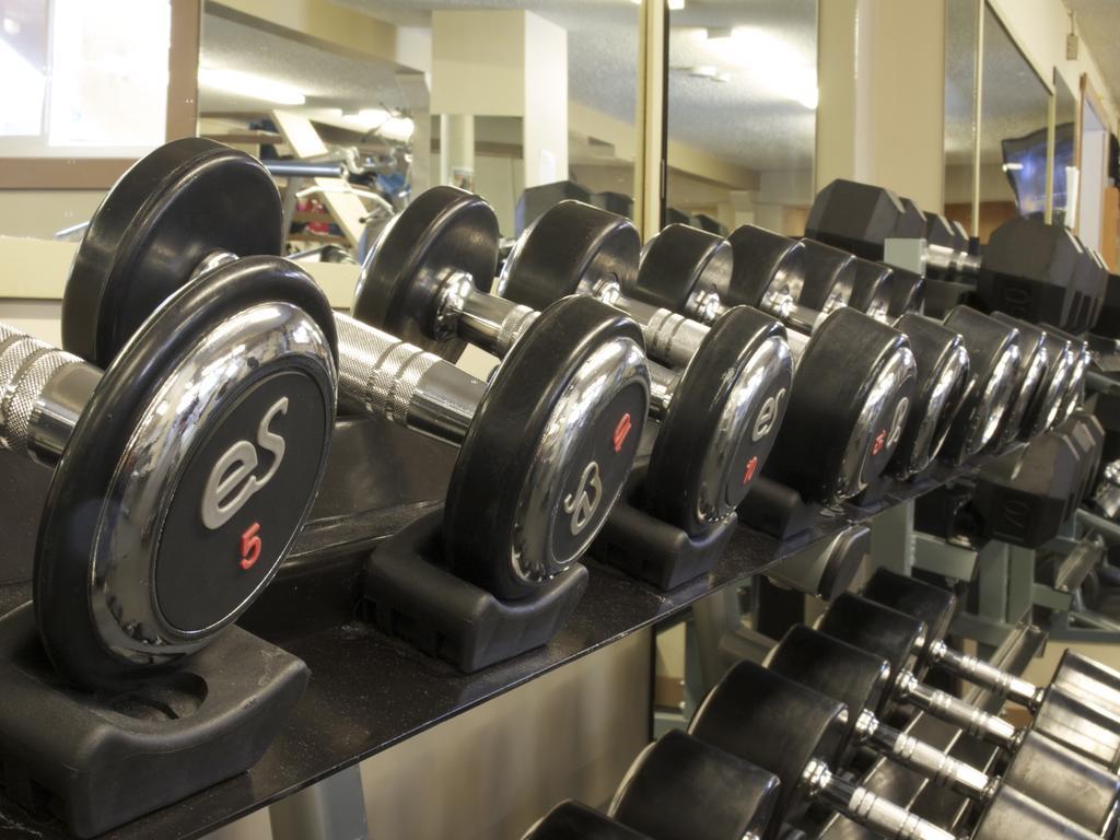 Ypc Fitness & Accomodations Invermere Pokój zdjęcie