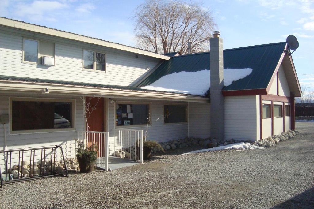 Ypc Fitness & Accomodations Invermere Zewnętrze zdjęcie