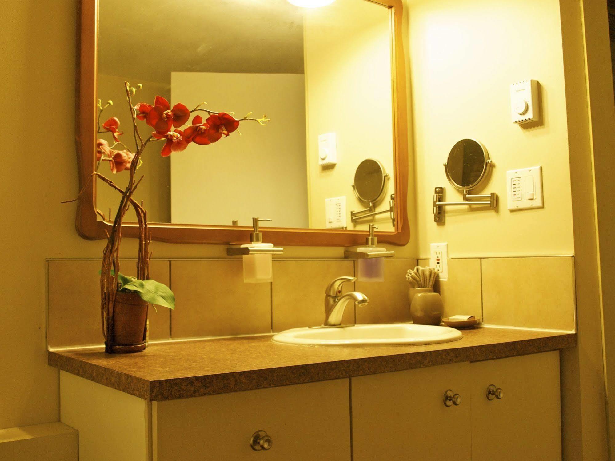 Ypc Fitness & Accomodations Invermere Zewnętrze zdjęcie