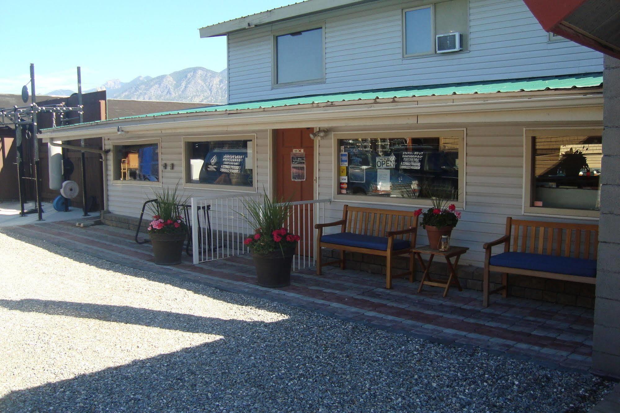 Ypc Fitness & Accomodations Invermere Zewnętrze zdjęcie